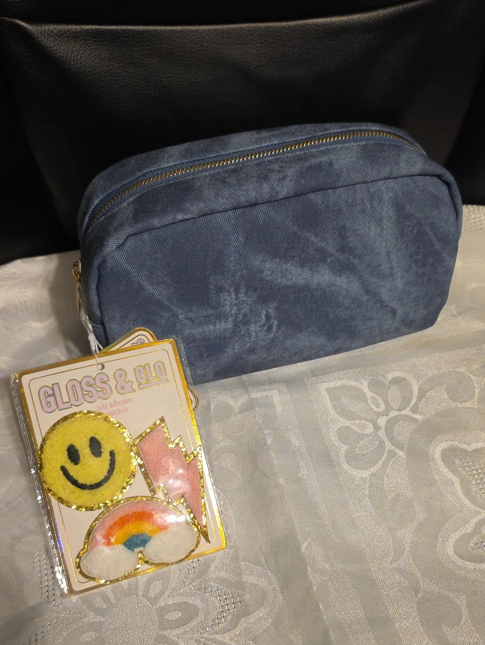 Gloss & Glo Cosmetic Bag With Self-Adhesive Patches